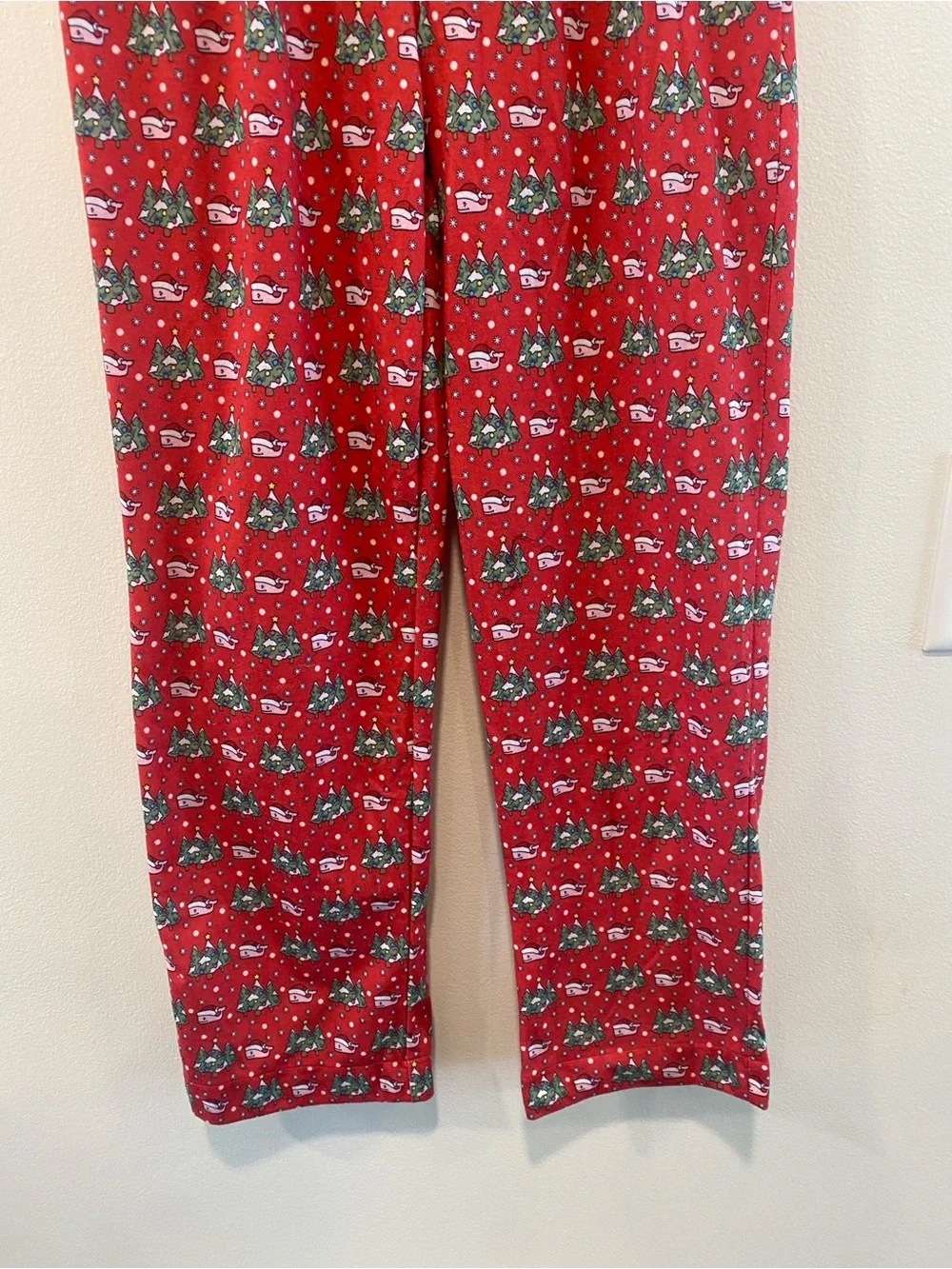 Vineyard vines boys knit pajama pants in size M 12-14 years Christmas holiday